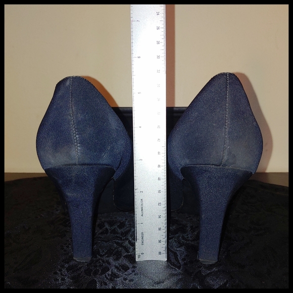 Vintage Black Fabric Shoes, 9.5 - Picture 5 of 10